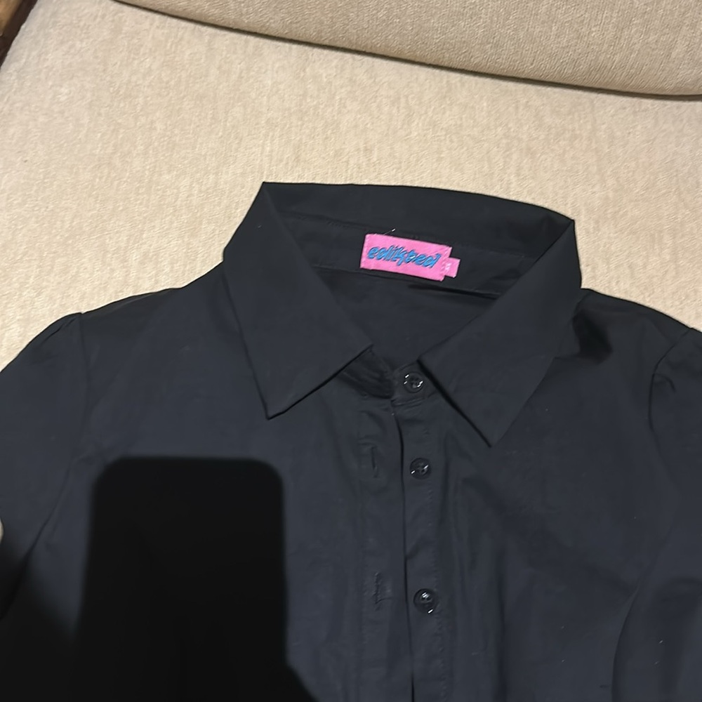 BNWOT Classic Black Collared Shirt - Picture 2 of 4